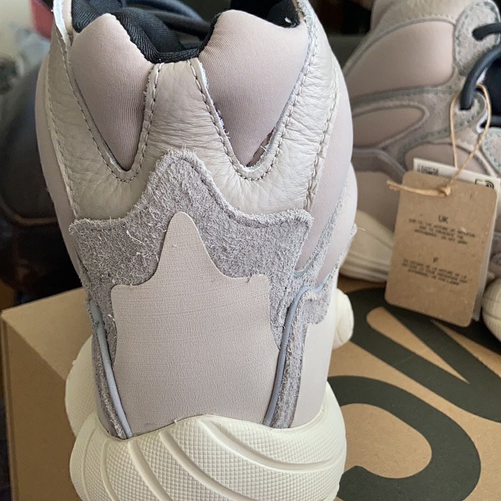 Adidas Yeezy 500 High - Picture 4 of 10
